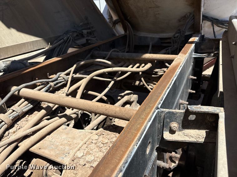 image for item DX8070 2009 International 7600 hydrovac truck