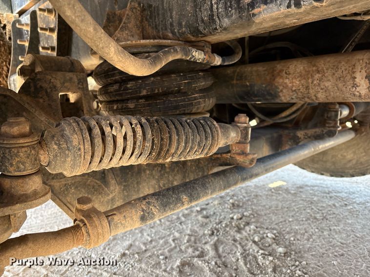 image for item DX8070 2009 International 7600 hydrovac truck