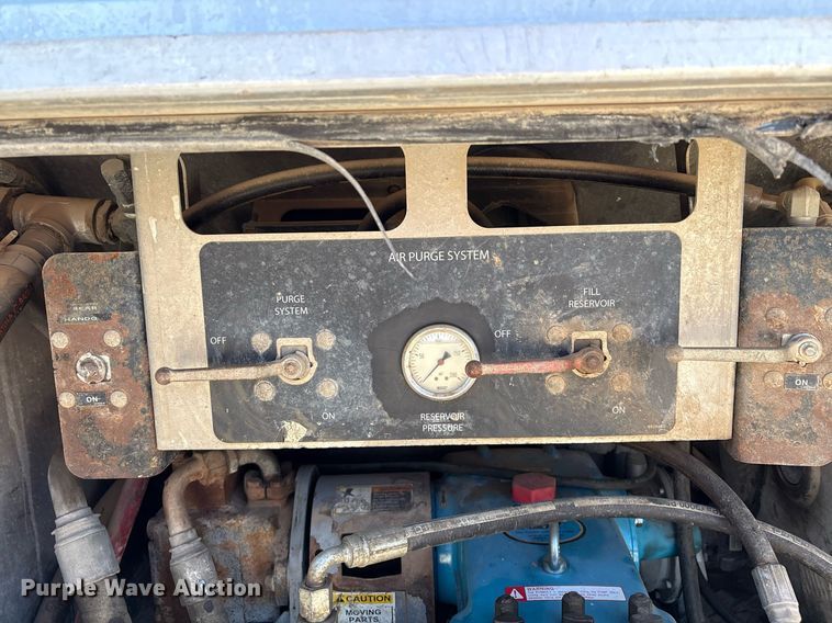 image for item DX8070 2009 International 7600 hydrovac truck