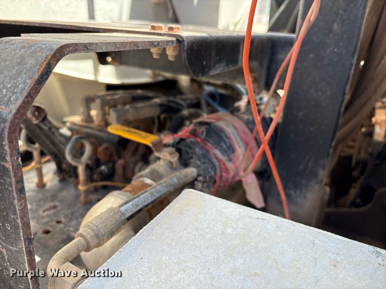 image for item DX8070 2009 International 7600 hydrovac truck