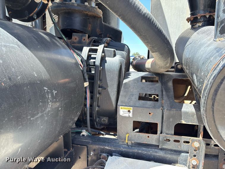 image for item DX8070 2009 International 7600 hydrovac truck