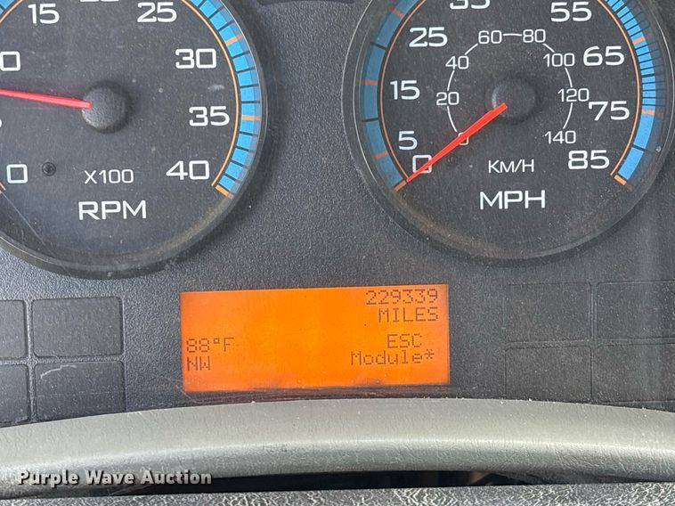 image for item DX8070 2009 International 7600 hydrovac truck