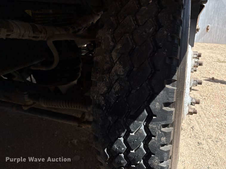 image for item DX8070 2009 International 7600 hydrovac truck