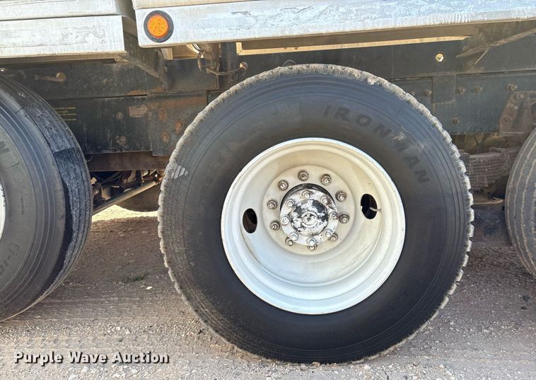 image for item DX8070 2009 International 7600 hydrovac truck