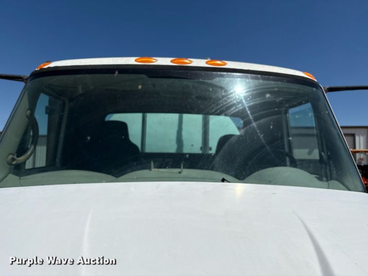 image for item DX8071 2008 International 7600 tank truck