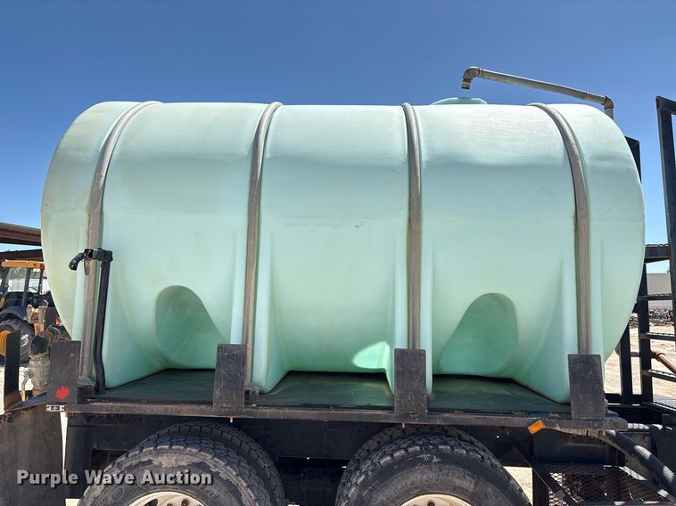 image for item DX8071 2008 International 7600 tank truck