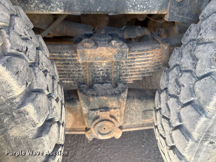 image for item DX8071 2008 International 7600 tank truck