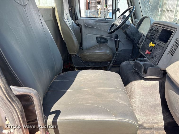 image for item DX8071 2008 International 7600 tank truck