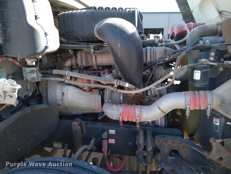 image for item DY0447 2015 Freightliner Coronado SD122 semi truck