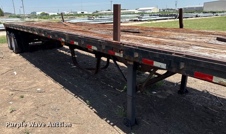 image for item DZ8736 1995 Trailmobile flatbed trailer