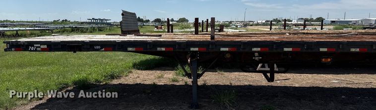image for item DZ8736 1995 Trailmobile flatbed trailer