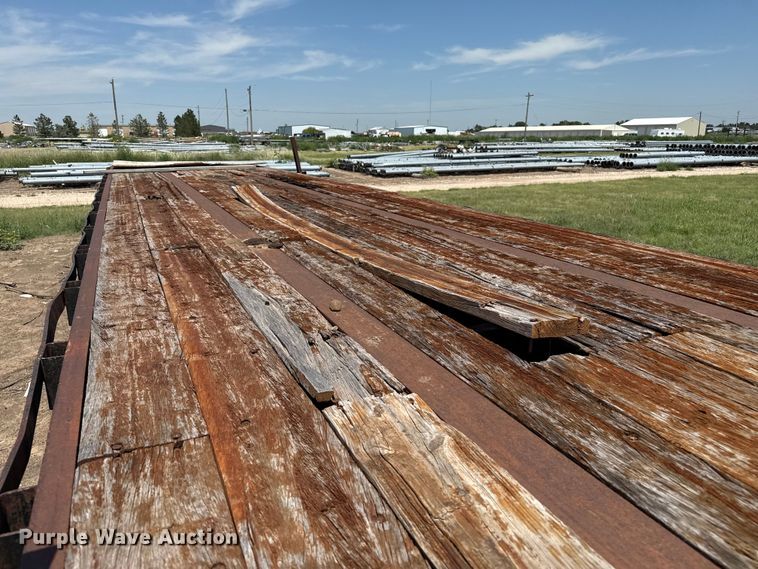 image for item DZ8736 1995 Trailmobile flatbed trailer