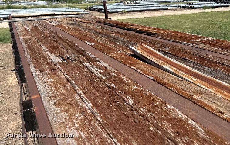 image for item DZ8736 1995 Trailmobile flatbed trailer