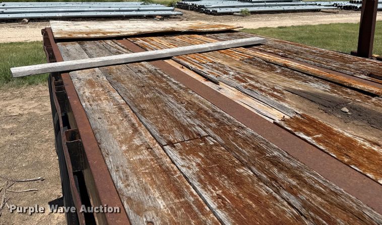 image for item DZ8736 1995 Trailmobile flatbed trailer