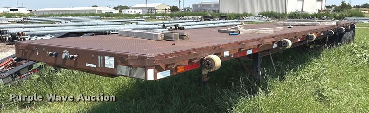 image for item DZ8737 1973 Fruehauf flatbed trailer