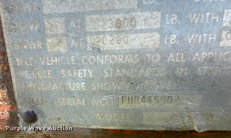 image for item DZ8737 1973 Fruehauf flatbed trailer