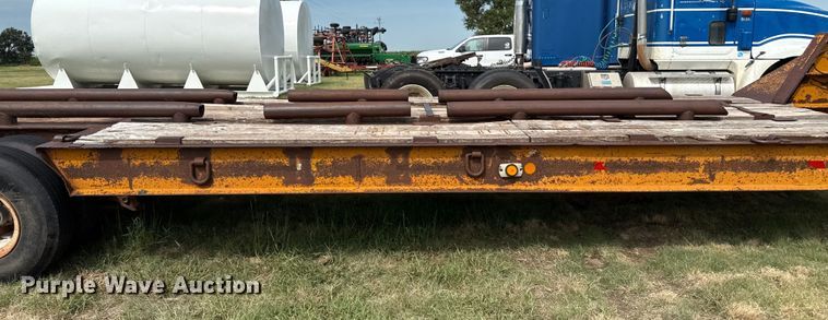 image for item DZ8822 1981 Holden Frame Co. HLB37235 drop deck equipment trailer