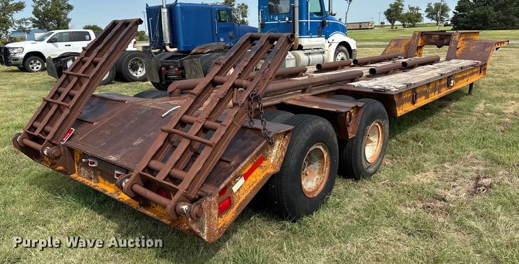 image for item DZ8822 1981 Holden Frame Co. HLB37235 drop deck equipment trailer