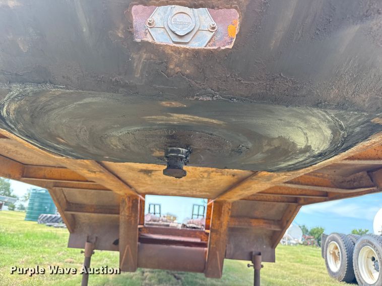 image for item DZ8822 1981 Holden Frame Co. HLB37235 drop deck equipment trailer