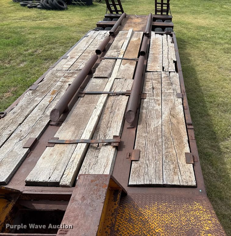 image for item DZ8822 1981 Holden Frame Co. HLB37235 drop deck equipment trailer