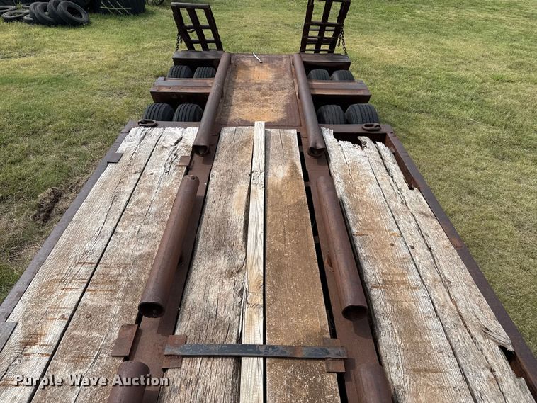 image for item DZ8822 1981 Holden Frame Co. HLB37235 drop deck equipment trailer