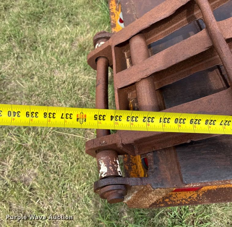 image for item DZ8822 1981 Holden Frame Co. HLB37235 drop deck equipment trailer