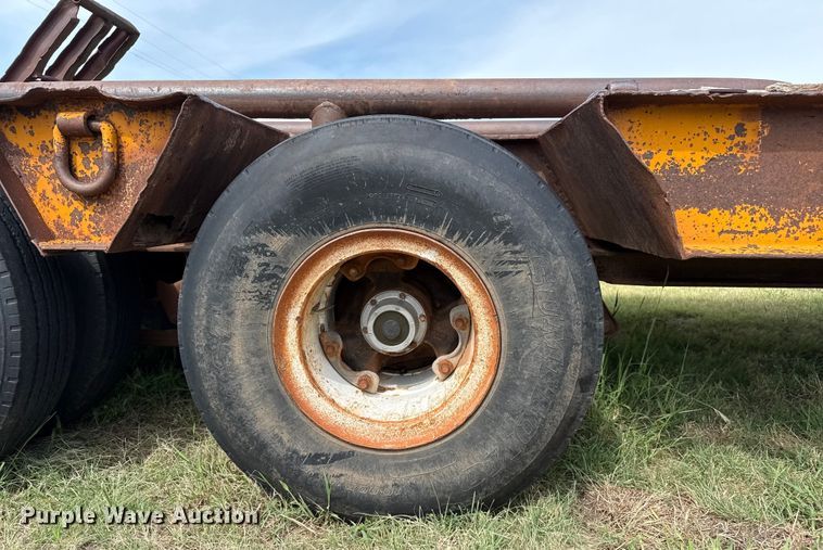 image for item DZ8822 1981 Holden Frame Co. HLB37235 drop deck equipment trailer