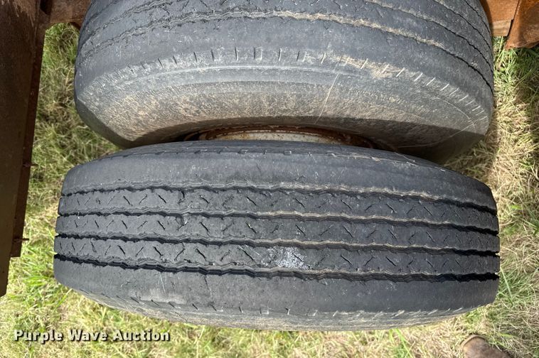 image for item DZ8822 1981 Holden Frame Co. HLB37235 drop deck equipment trailer