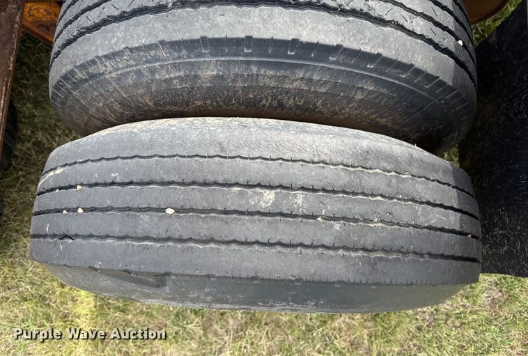 image for item DZ8822 1981 Holden Frame Co. HLB37235 drop deck equipment trailer