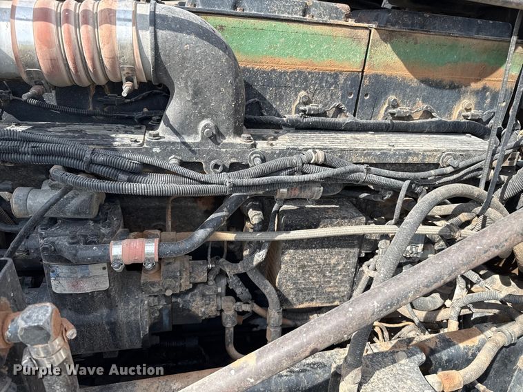 image for item DZ8824 1994 Freightliner USF-1E semi truck