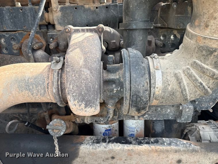 image for item DZ8824 1994 Freightliner USF-1E semi truck