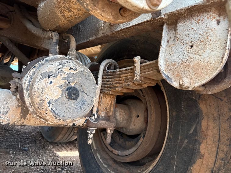 image for item DZ8829 2007 VNTP vacuum trailer