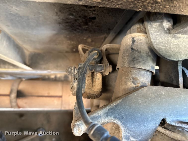 image for item DZ8848 2004 International 9400i semi truck