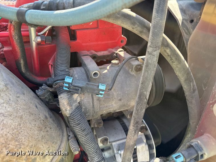 image for item DZ8848 2004 International 9400i semi truck