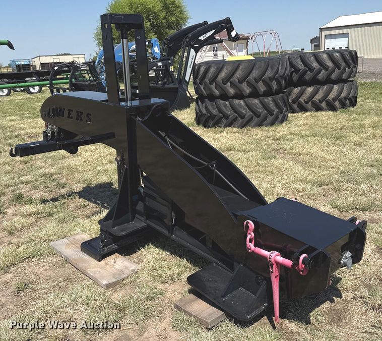 image for item DZ8866 2025 NEKS fifth wheel wrecker boom