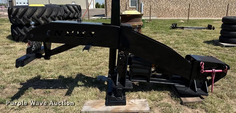 image for item DZ8866 2025 NEKS fifth wheel wrecker boom