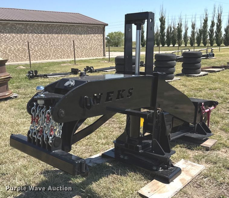 image for item DZ8866 2025 NEKS fifth wheel wrecker boom