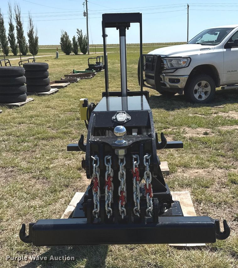 image for item DZ8866 2025 NEKS fifth wheel wrecker boom