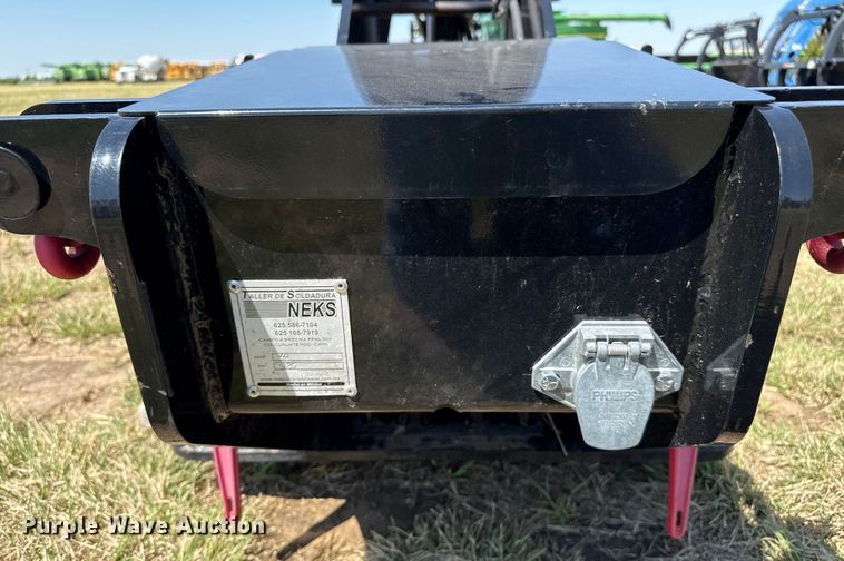 image for item DZ8866 2025 NEKS fifth wheel wrecker boom