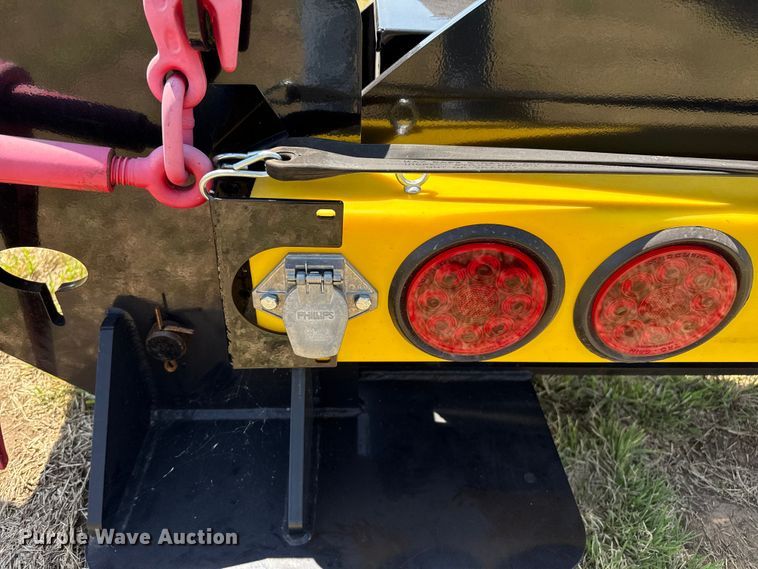 image for item DZ8866 2025 NEKS fifth wheel wrecker boom