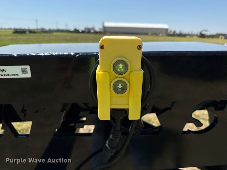 image for item DZ8866 2025 NEKS fifth wheel wrecker boom