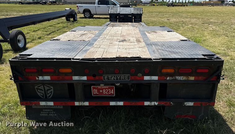 image for item DZ8871 1996 Etnyre RGM25TD-T1 lowboy equipment trailer