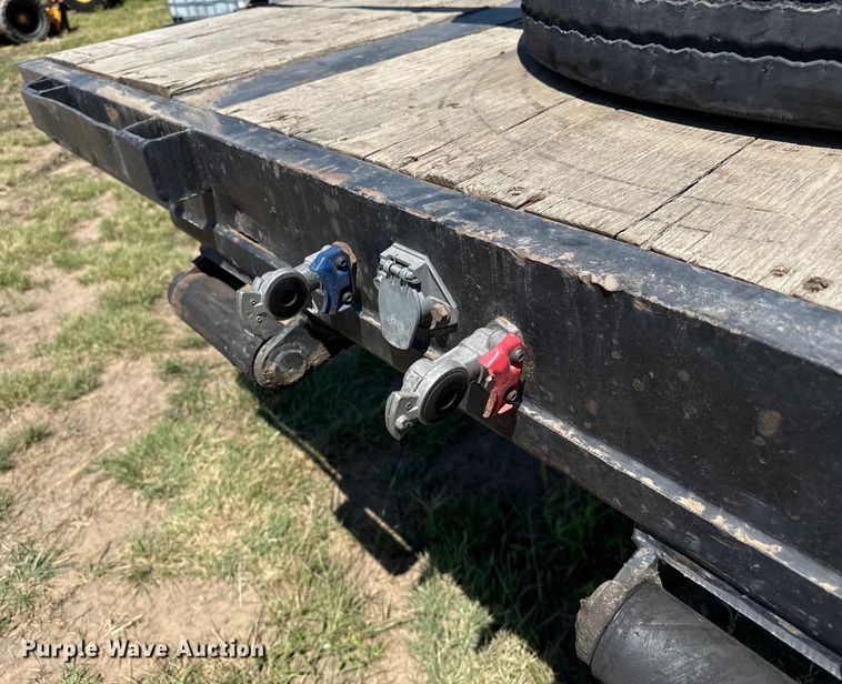 image for item DZ8871 1996 Etnyre RGM25TD-T1 lowboy equipment trailer