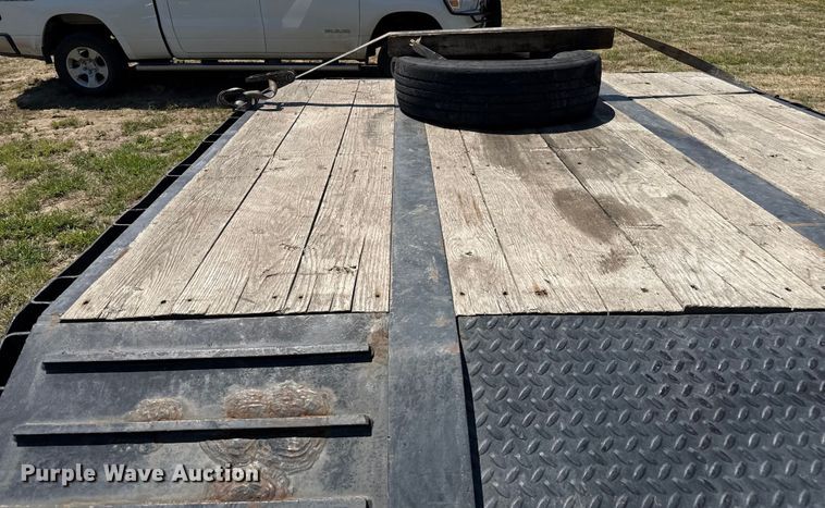 image for item DZ8871 1996 Etnyre RGM25TD-T1 lowboy equipment trailer