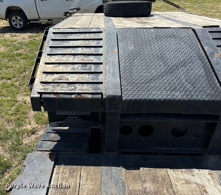 image for item DZ8871 1996 Etnyre RGM25TD-T1 lowboy equipment trailer