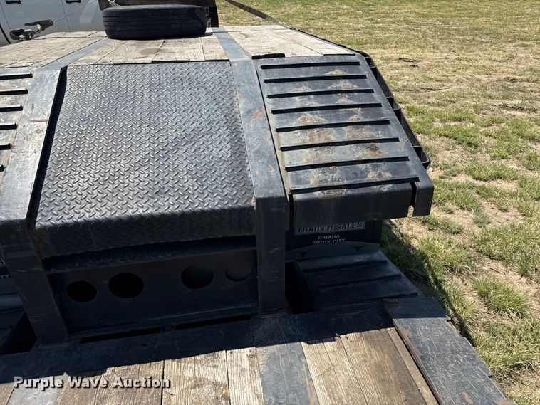 image for item DZ8871 1996 Etnyre RGM25TD-T1 lowboy equipment trailer