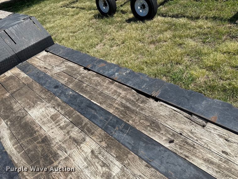 image for item DZ8871 1996 Etnyre RGM25TD-T1 lowboy equipment trailer