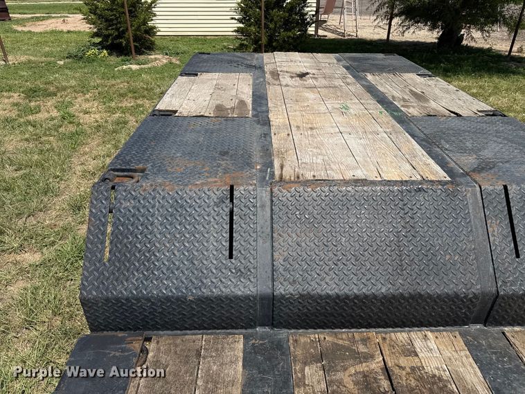 image for item DZ8871 1996 Etnyre RGM25TD-T1 lowboy equipment trailer