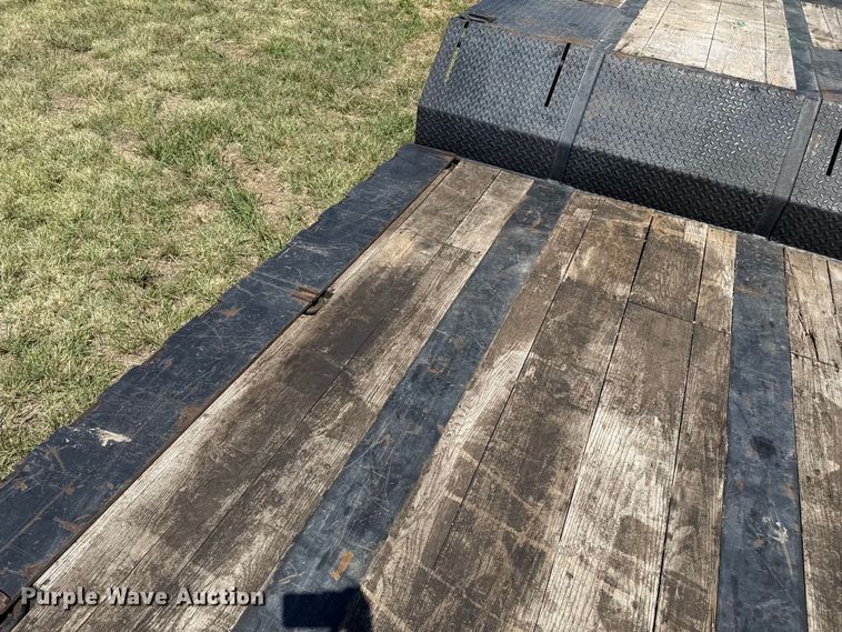 image for item DZ8871 1996 Etnyre RGM25TD-T1 lowboy equipment trailer