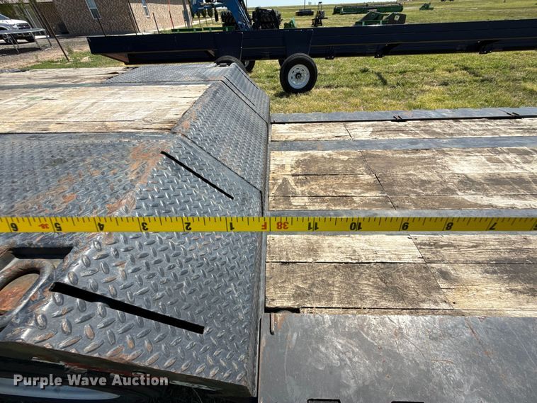 image for item DZ8871 1996 Etnyre RGM25TD-T1 lowboy equipment trailer